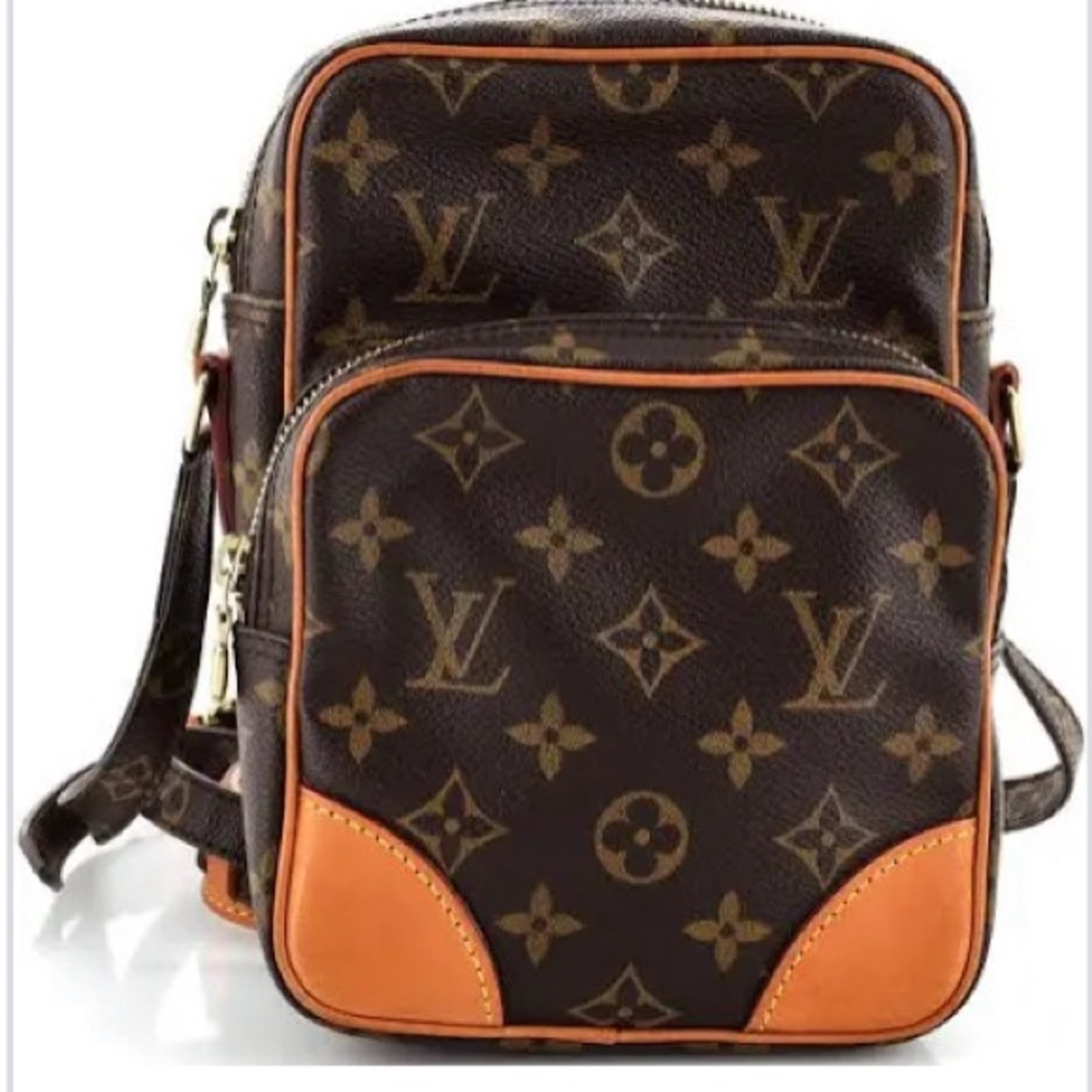Authentic LV Amazon crossbody bag!